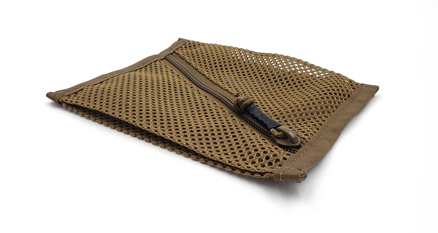 Mesh Pancake Pouch